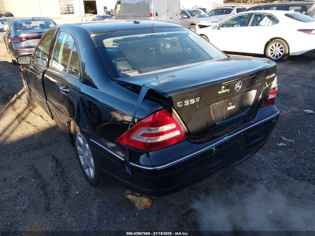 2006 MERCEDES-BENZ C 350 WDBRF87JX6F763067 Photo 2