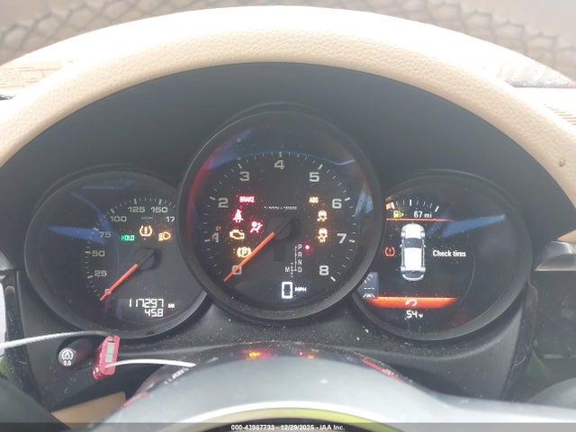 2017 PORSCHE MACAN WP1AA2A56HLB05917 Photo 6