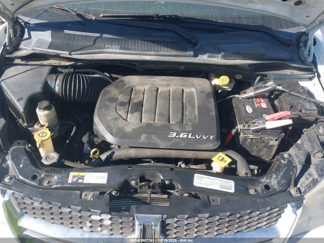 2C4RDGCG9FR556674 Dodge Grand Caravan