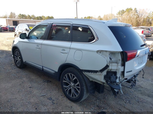 2017 MITSUBISHI OUTLANDER JA4AD3A34HZ016514 Photo 2