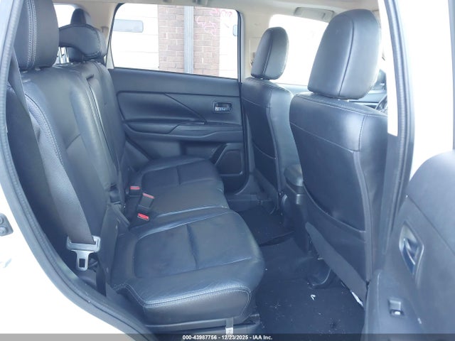 2017 MITSUBISHI OUTLANDER JA4AD3A34HZ016514 Photo 7