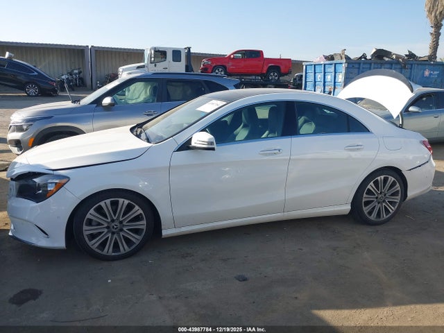 Mercedes-Benz CLA 250 2019 WDDSJ4EB7KN743872 Image 14