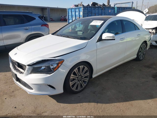 Mercedes-Benz CLA 250 2019 WDDSJ4EB7KN743872 Image 2