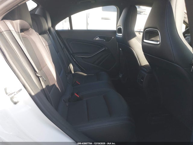 Mercedes-Benz CLA 250 2019 WDDSJ4EB7KN743872 Image 8