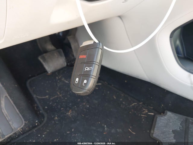 2015 CHRYSLER 200 1C3CCCAB6FN652577 Photo 10