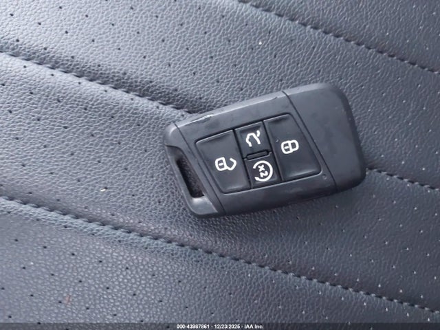 2024 Volkswagen Tiguan 2.0t Se/2.0t Wolfsburg Edition მანქანა იყიდება აუქციონზე, vin: 3VVMB7AX3RM143598, აუქციონის ნომერი: 43987861