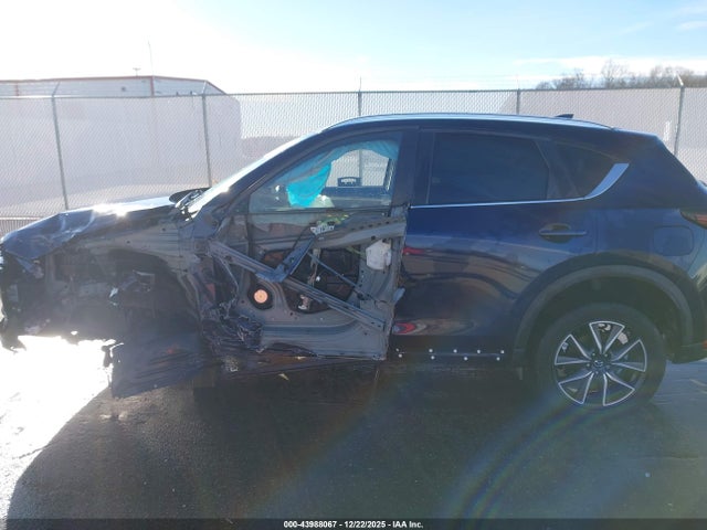 Продаж на аукціоні авто 2018 Mazda Cx-5 Touring, vin: JM3KFACM2J1429851, номер лоту: 43988067