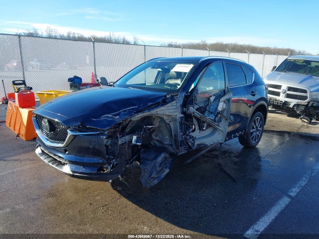 Продаж на аукціоні авто 2018 Mazda Cx-5 Touring, vin: JM3KFACM2J1429851, номер лоту: 43988067