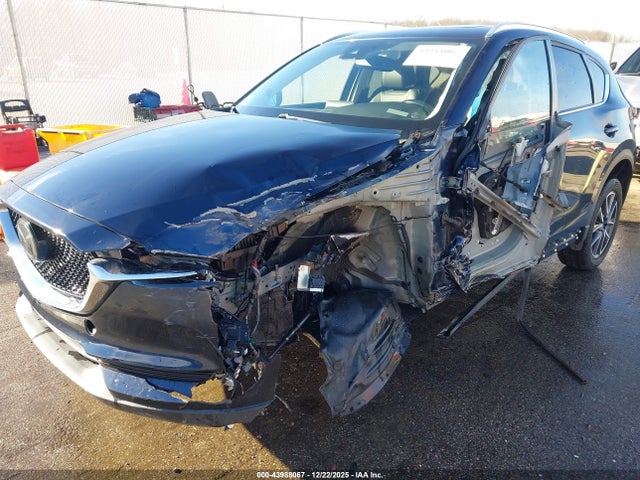 Продаж на аукціоні авто 2018 Mazda Cx-5 Touring, vin: JM3KFACM2J1429851, номер лоту: 43988067