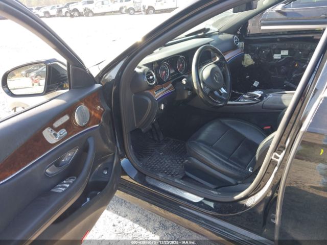 2017 MERCEDES-BENZ E 300 WDDZF4KB1HA027506 Photo 4