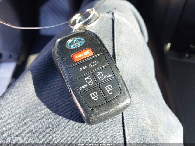 2022 TOYOTA SIENNA 5TDYRKEC2NS118823 Photo 10