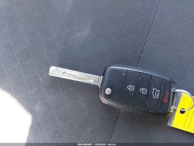 5XYPG4A31GG022409 KIA Sorento 2.4l Lx
