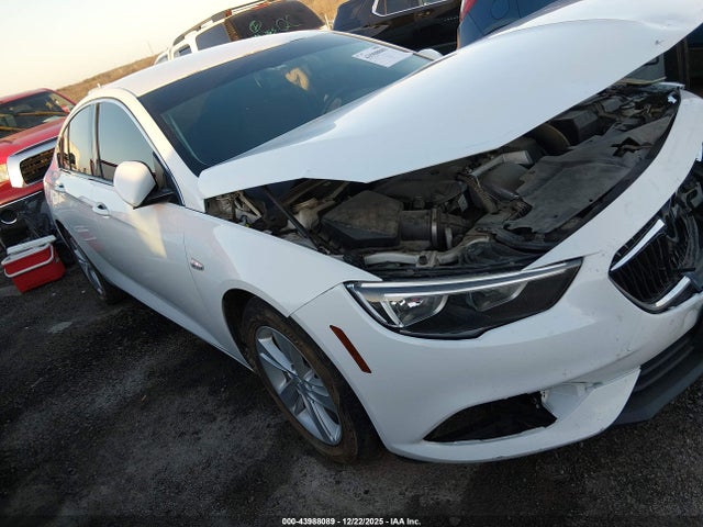 2018 Buick Regal Sportback Preferred მანქანა იყიდება აუქციონზე, vin: W04GL6SX7J1130592, აუქციონის ნომერი: 43988089