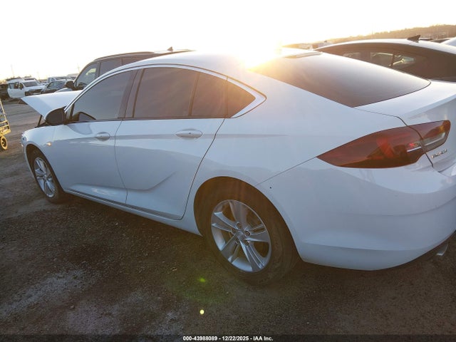 2018 Buick Regal Sportback Preferred მანქანა იყიდება აუქციონზე, vin: W04GL6SX7J1130592, აუქციონის ნომერი: 43988089