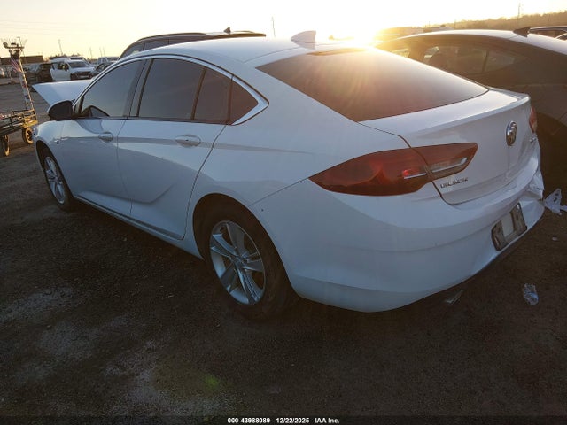 2018 Buick Regal Sportback Preferred მანქანა იყიდება აუქციონზე, vin: W04GL6SX7J1130592, აუქციონის ნომერი: 43988089