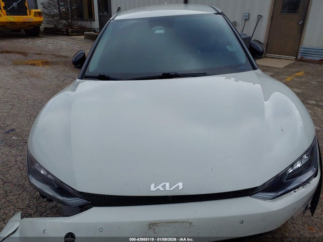 2022 KIA EV6 KNDC3DLC8N5076934 Photo 9