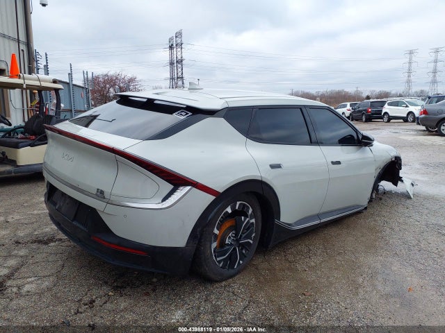 2022 KIA EV6 KNDC3DLC8N5076934 Photo 3