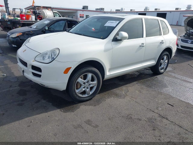 2005 PORSCHE CAYENNE WP1AB29P15LA64031 Photo 1