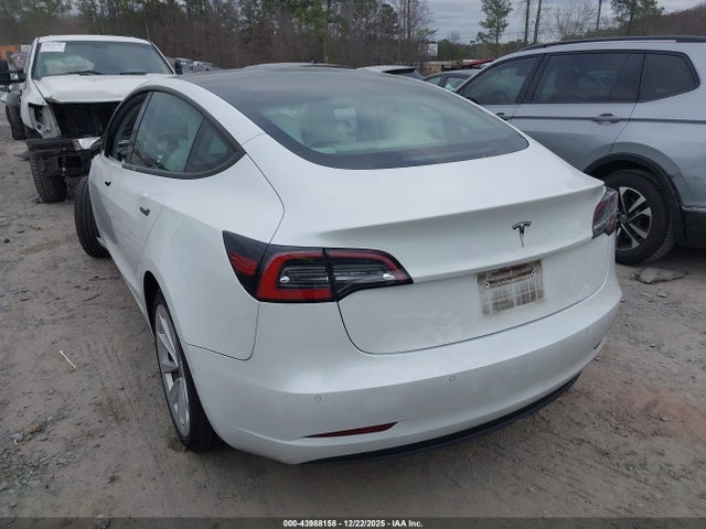2022 TESLA MODEL 3 5YJ3E1EA8NF154969 Photo 2