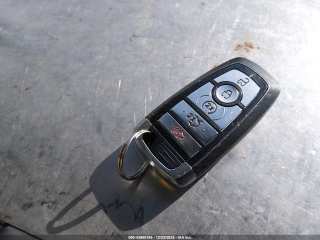 43988194 :رقم المزاد ، 3FA6P0LU6HR398885 vin ، 2017 Ford Fusion Hybrid Se مزاد بيع