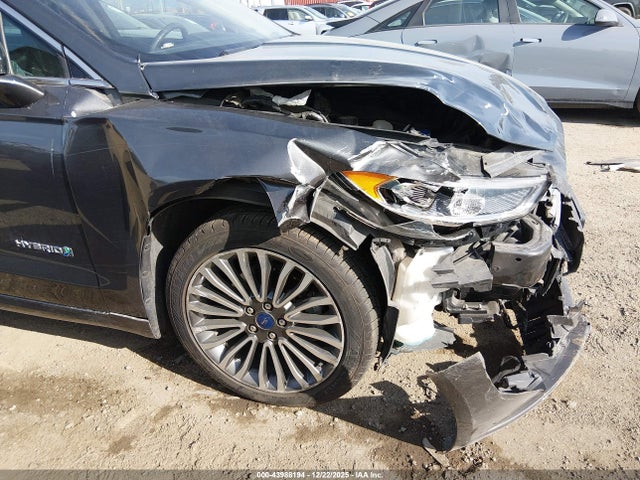 43988194 :رقم المزاد ، 3FA6P0LU6HR398885 vin ، 2017 Ford Fusion Hybrid Se مزاد بيع