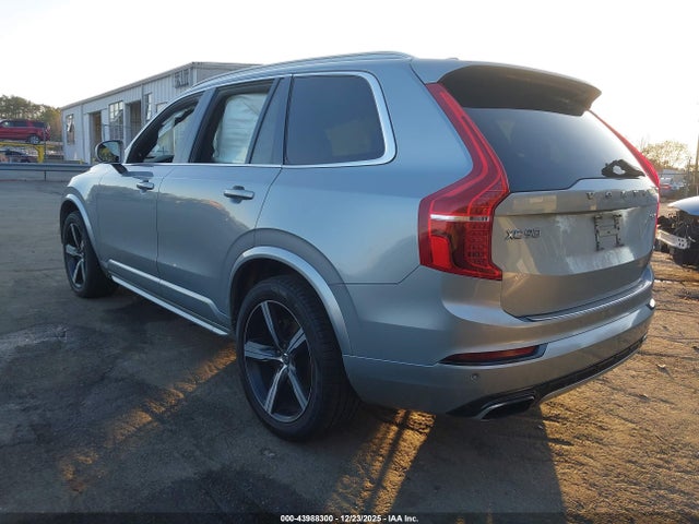 2017 VOLVO XC90 YV4A22PMXH1130230 Photo 2