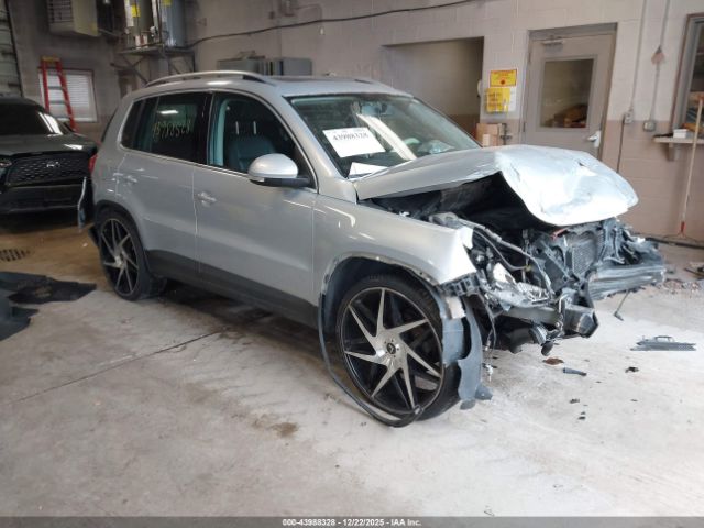 2011 VOLKSWAGEN TIGUAN WVGBV7AX5BW560283