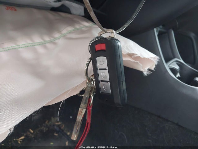 2016 MITSUBISHI OUTLANDER JA4AD3A32GZ038669 Photo 10