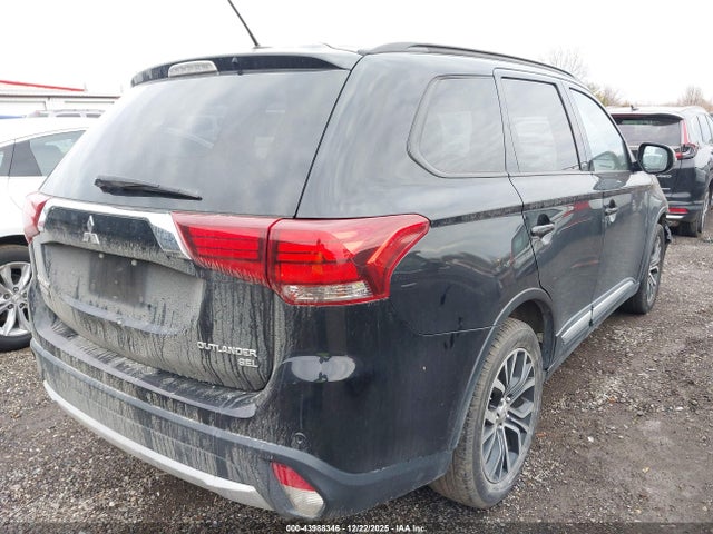 2016 MITSUBISHI OUTLANDER JA4AD3A32GZ038669 Photo 3