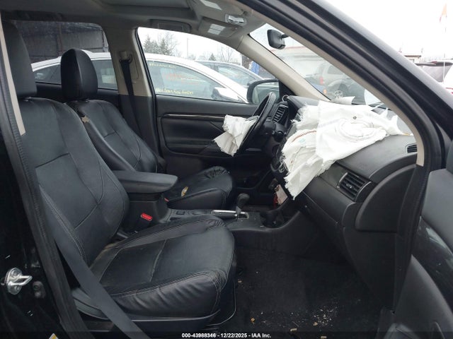 2016 MITSUBISHI OUTLANDER JA4AD3A32GZ038669 Photo 4