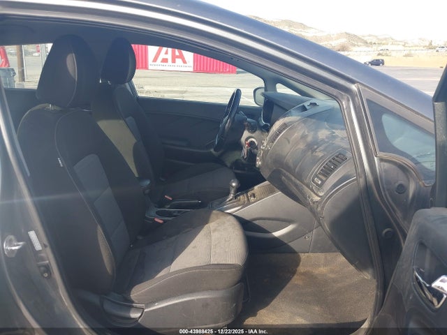 KNAFX5A86G5631157 KIA FORTE EX