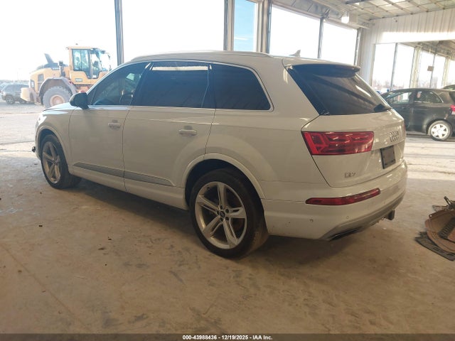 2019 AUDI Q7 WA1VAAF76KD003827 Photo 2