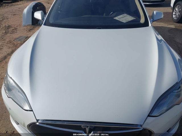 2015 TESLA MODEL S 5YJSA1H29FF086176 Photo 9