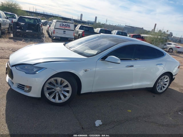 Tesla Model S 70d/85d/p85d 2015 5YJSA1H29FF086176 Image 15