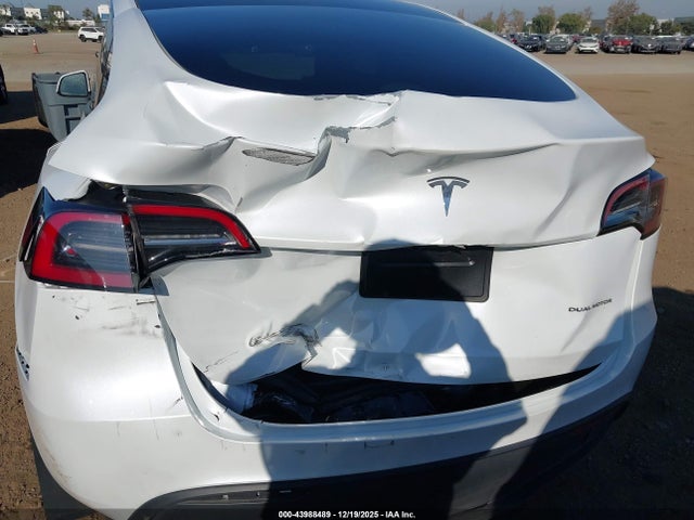 2023 TESLA MODEL Y 7SAYGDEE4PA148464 Photo 5