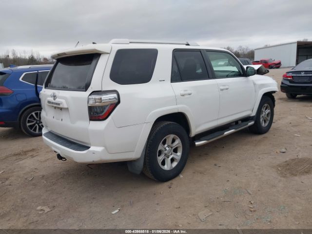 2015 TOYOTA 4RUNNER JTEBU5JR7F5239267 Photo 3