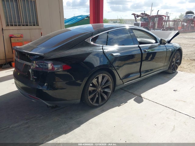 2013 TESLA MODEL S 5YJSA1DPXDFP04586 Photo 3