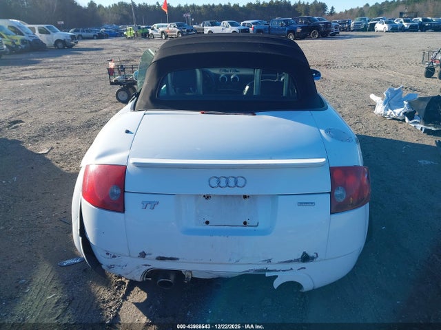 Продаж на аукціоні авто 2002 Audi Tt 1.8l, vin: TRUUT28N421006679, номер лоту: 43988543