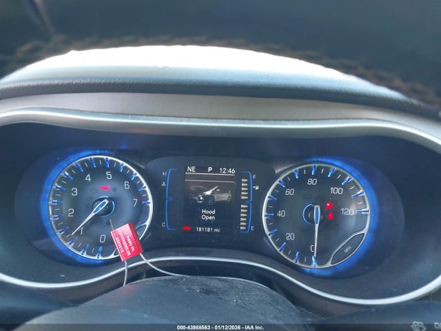 2018 CHRYSLER PACIFICA 2C4RC1BGXJR130650 Photo 6