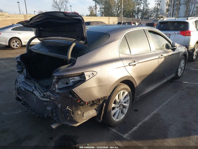 4T1R11AK0RU880239 Toyota CAMRY LE