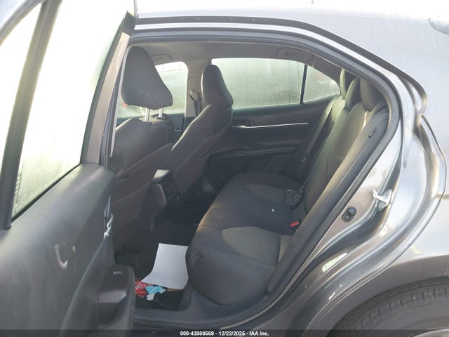 4T1R11AK0RU880239 Toyota CAMRY LE
