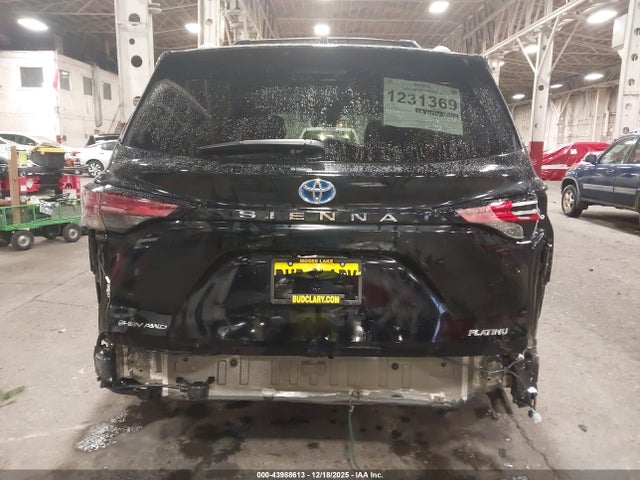 Toyota Sienna Platinum 2025 5TDESKFC9SS214563 Image 17