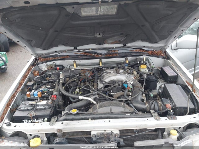 Auction sale of the 2000 Infiniti Qx4, vin: JNRAR07Y1YW082724, lot number: 43988620