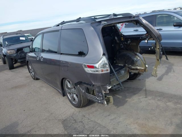 2019 TOYOTA SIENNA 5TDXZ3DC7KS002113 Photo 2