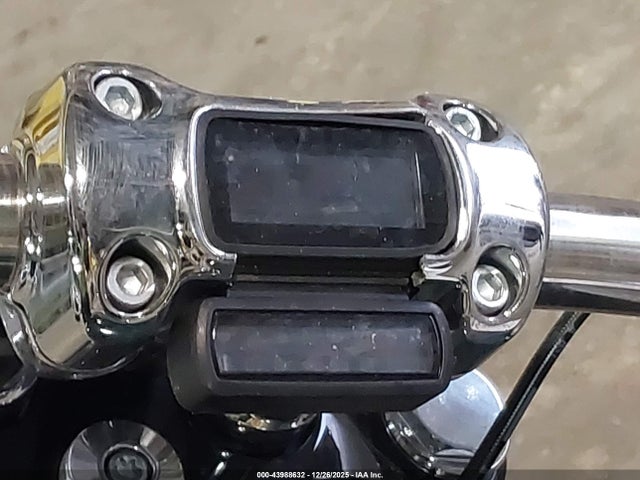 2024 HARLEY-DAVIDSON FXBR 1HD1YEZ17RB028836 Photo 6