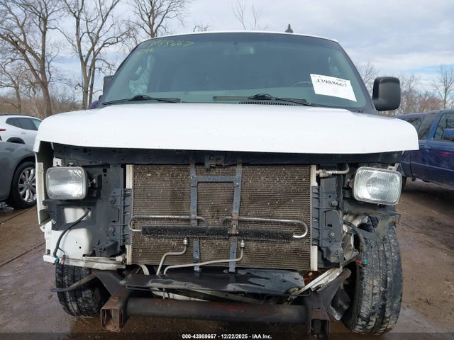 Aukcja sprzedaży 2017 Chevrolet Express 2500 Work Van, vin: 1GCWGBFF7H1255182, numer aukcji: 43988667