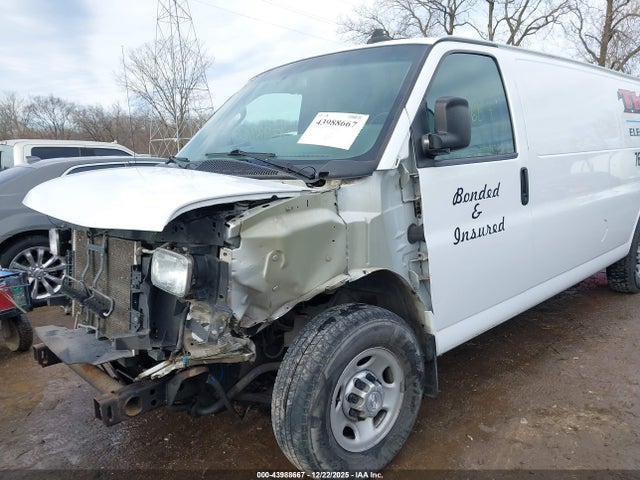 Aukcja sprzedaży 2017 Chevrolet Express 2500 Work Van, vin: 1GCWGBFF7H1255182, numer aukcji: 43988667
