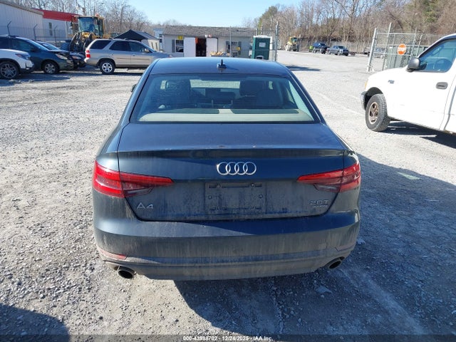 Продажа на аукционе авто 2017 Audi A4 2.0t Premium, vin: WAUANAF48HN006498, номер лота: 43988702