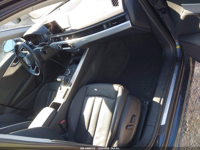 2017 AUDI A4 WAUANAF48HN006498 Photo 4