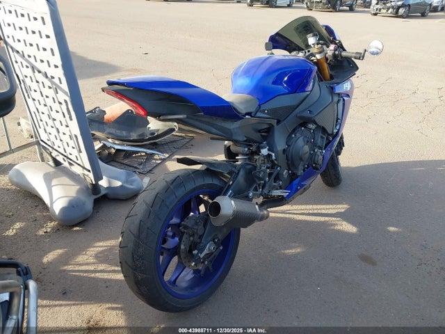 Yamaha YZFR1 2018 JYARN39E4JA004116 Image 4
